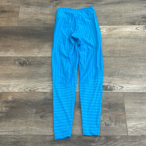 Coco on the Go leggings worn once size XS - Picture 3 of 3